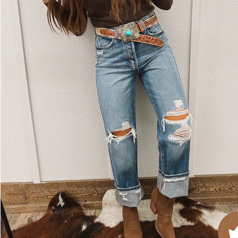NWT Fringed Pineapple High Rise Dad Jeans!!